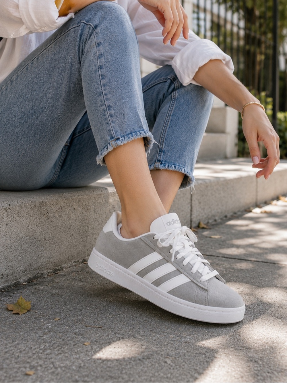adidas Grand Court Alpha Women’s 10 Gray Suede Cloudfoam Sneakers ID5288